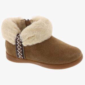 NWT UGG Toddler Dreamee Booties, US Size 7, Chestnut